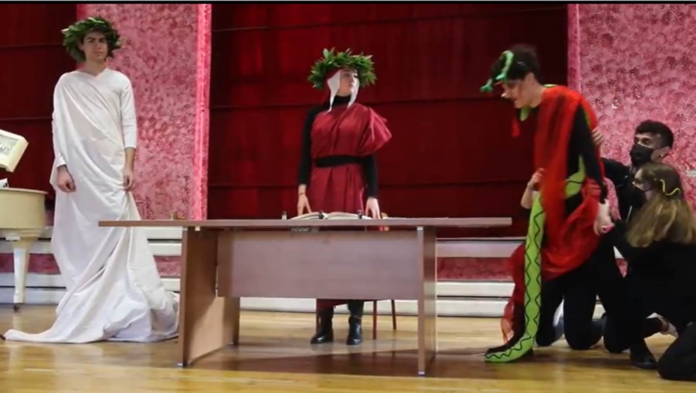 Foto di una scena del video
